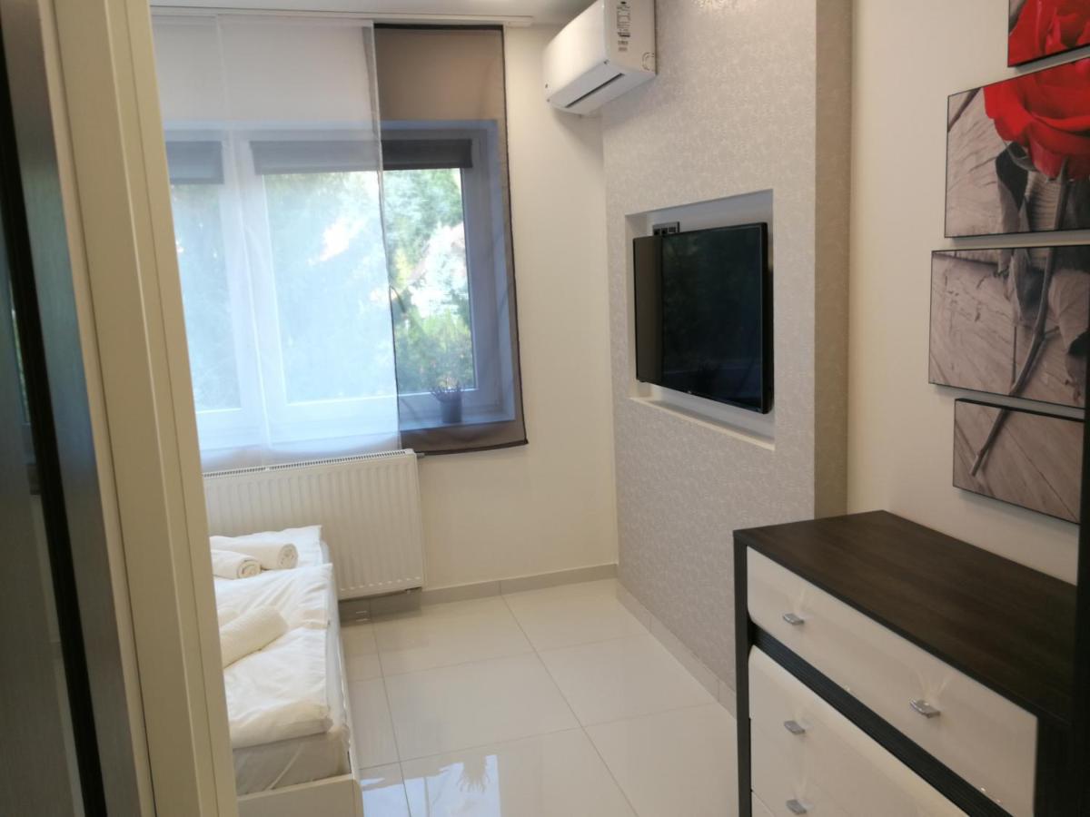 Aqua Solar Apartmanhaz Μίσκολτς Εξωτερικό φωτογραφία